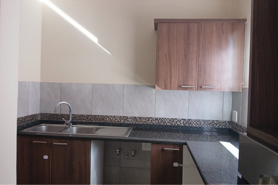 To Let 3 Bedroom Property for Rent in Waterval East North West